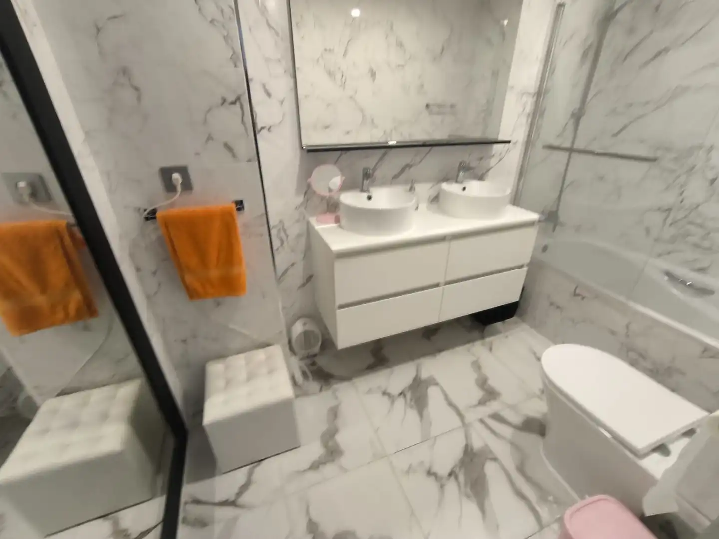 Bany de Apartament de lloguer en Marbella amb Aire condicionat, Calefacció i Terrassa
