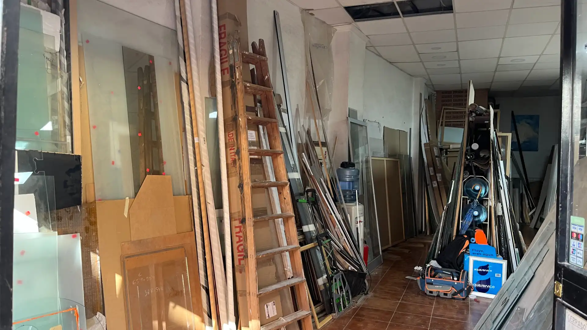 Commercial properties for sale in Valencia  with Air Conditioner