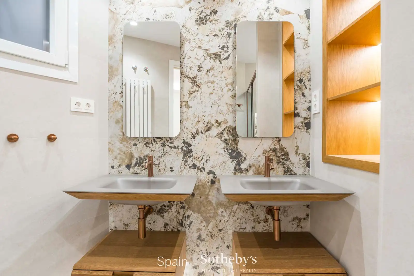 Bany de Apartament en venda en Madrid amb Aire condicionat i Calefacció