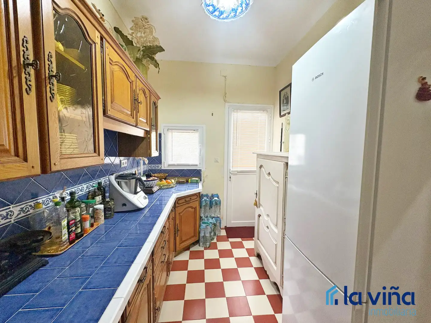 Cocina de Casa o chalet en venta en Aguadulce (Sevilla) con Calefacción, Jardín privado y Terraza
