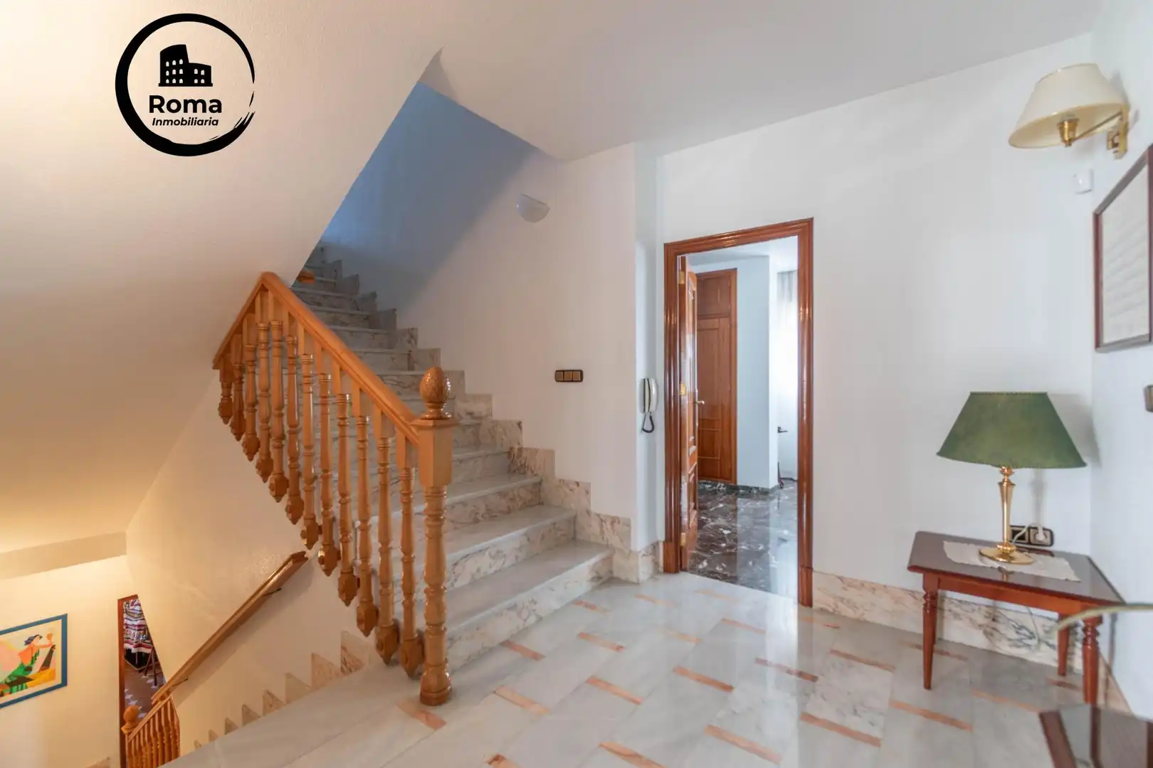 Casa aparellada amb terrassa en venda a Jun, imagen 41