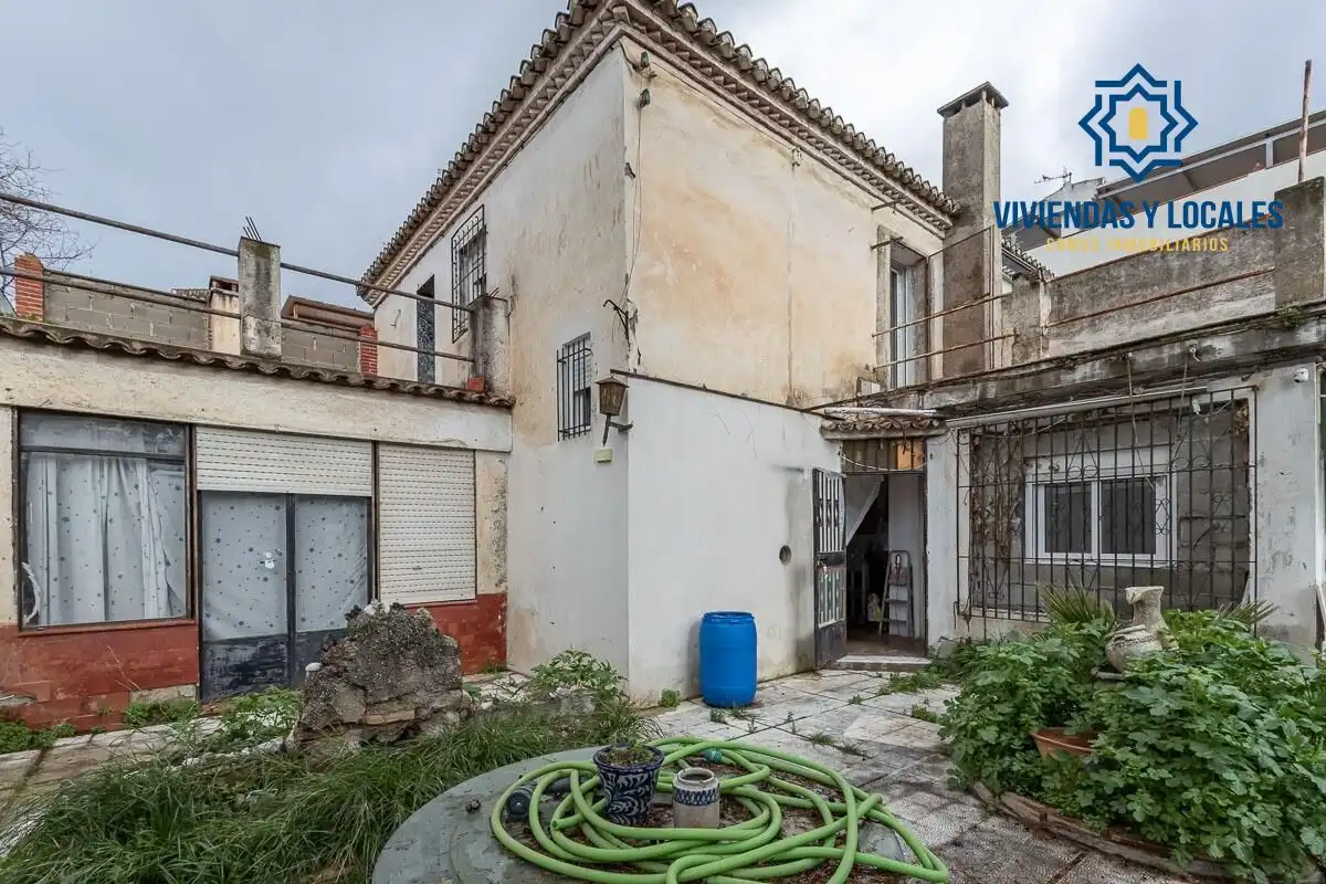 Reihenhaus mit Garten zum Verkauf in Calle ANTONIO MACHADO, imagen 2