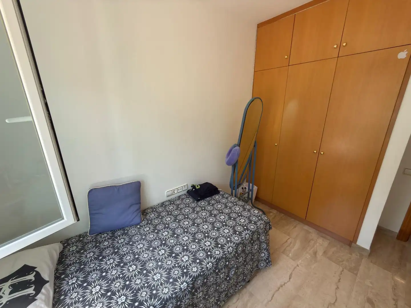 Dormitori de Casa o xalet en venda en Sant Boi de Llobregat amb Calefacció, Jardí privat i Parquet