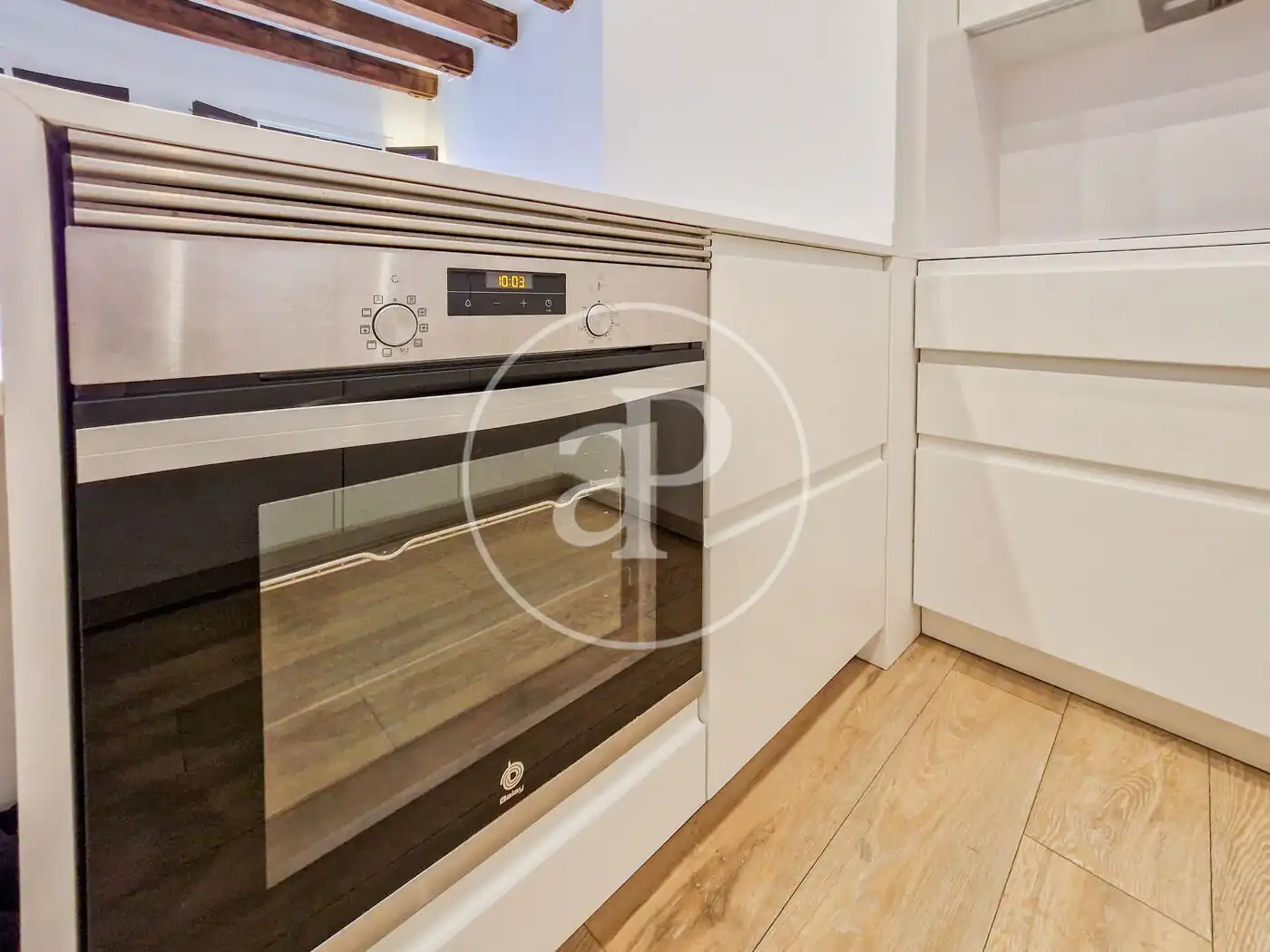 Cuina de Pis en venda en Barcelona amb Aire condicionat, Calefacció i Terrassa