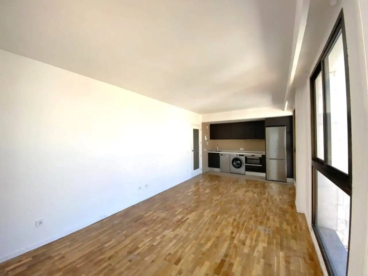 Cocina de Piso de alquiler en Madrid con Calefacción, Parquet y Alarma