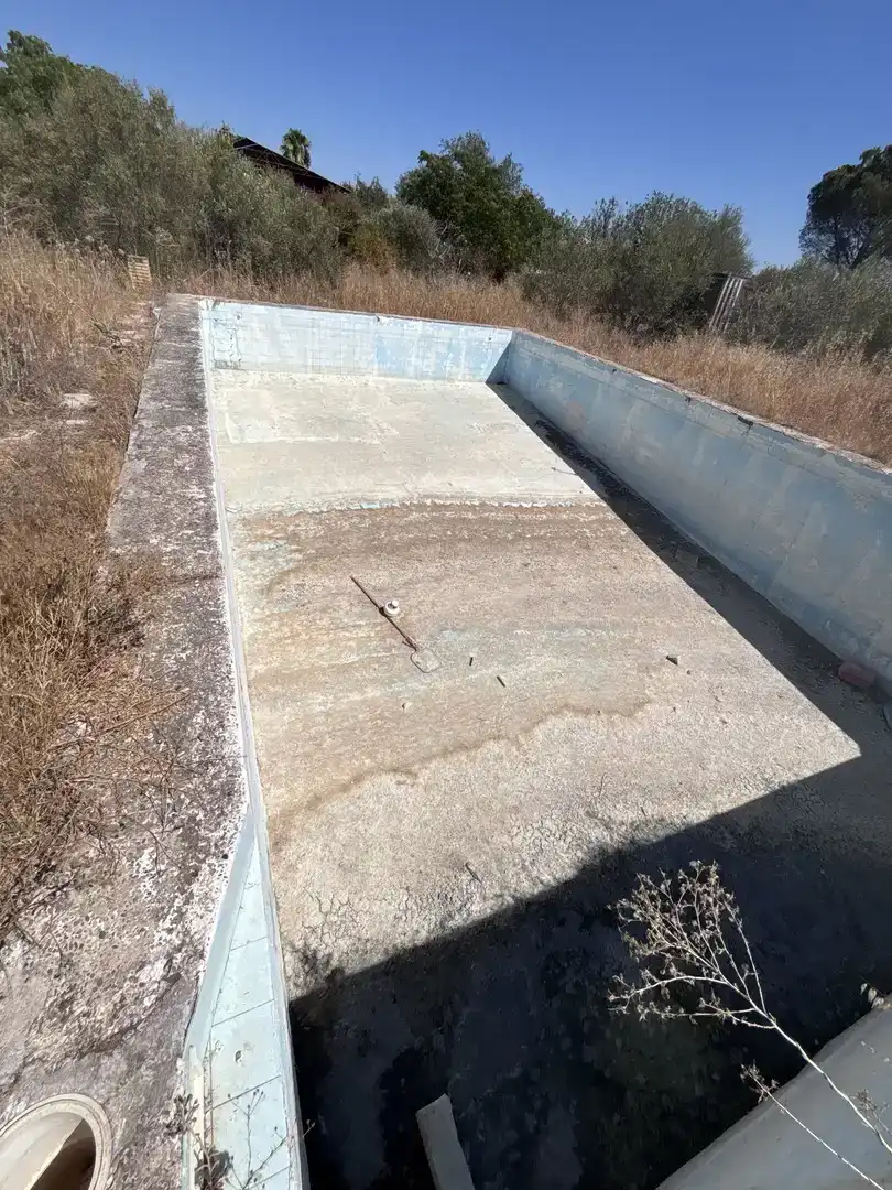 Piscina de Casa o xalet en venda en Sanlúcar la Mayor amb Piscina