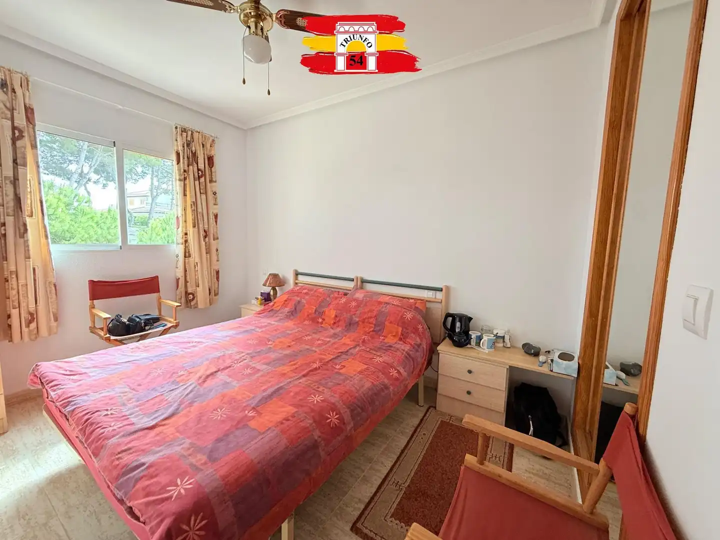 Habitación de Piso en venta en Pilar de la Horadada con Jardín privado, Trastero y Amueblado