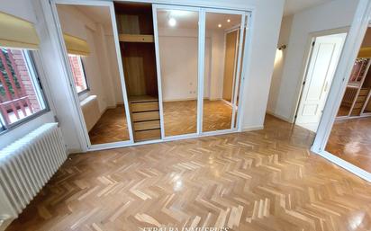 Bedroom of Flat for sale in  Madrid Capital  with Terrace