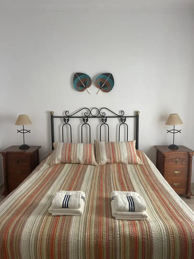 Dormitori de Casa o xalet en venda en Torrox amb Aire condicionat i Terrassa