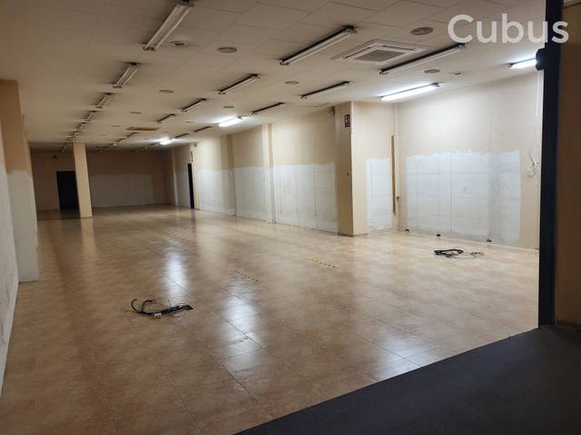 Local comercial en Alquiler en Olot
