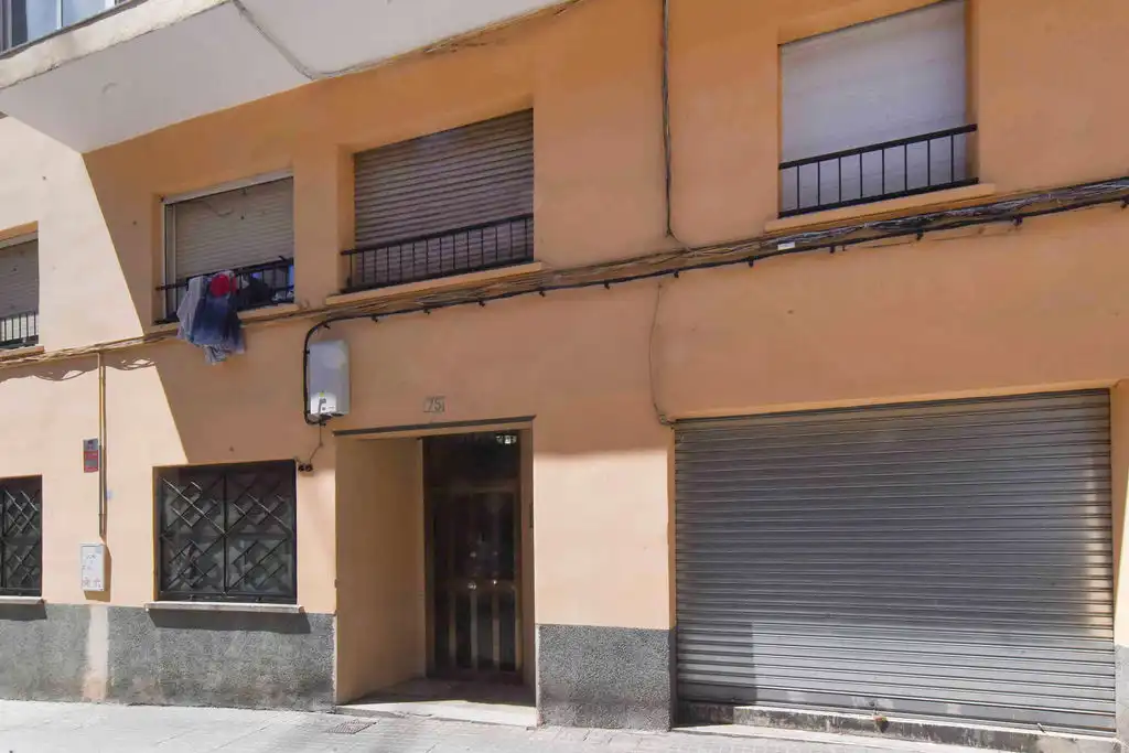 Vista exterior de Piso en venta en Montcada i Reixac