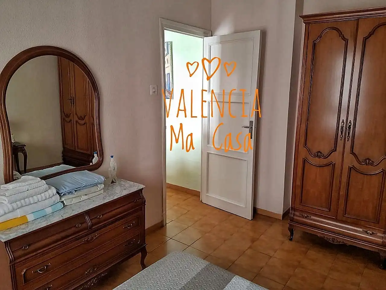 Flat with terrace to rent in Extramurs, imagen 5