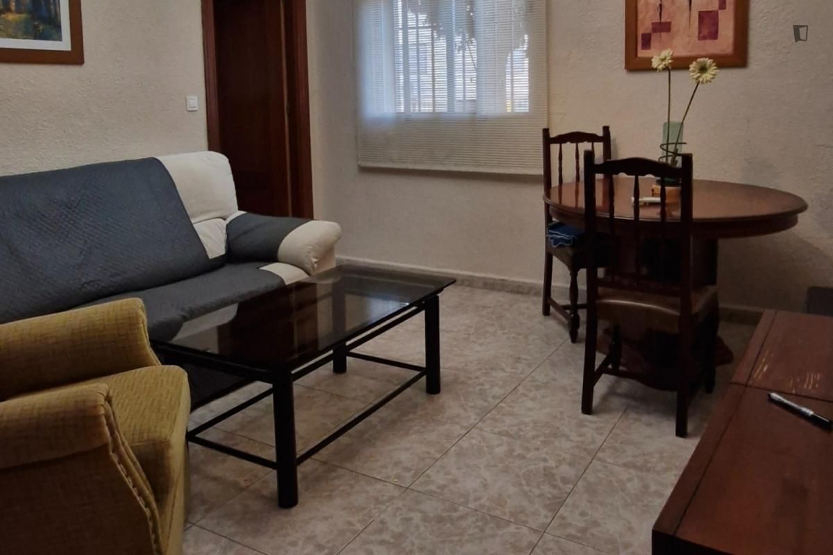 Living room of Houses for rent in  Granada Capital  with Air Conditioner, Furnished and Washing machine