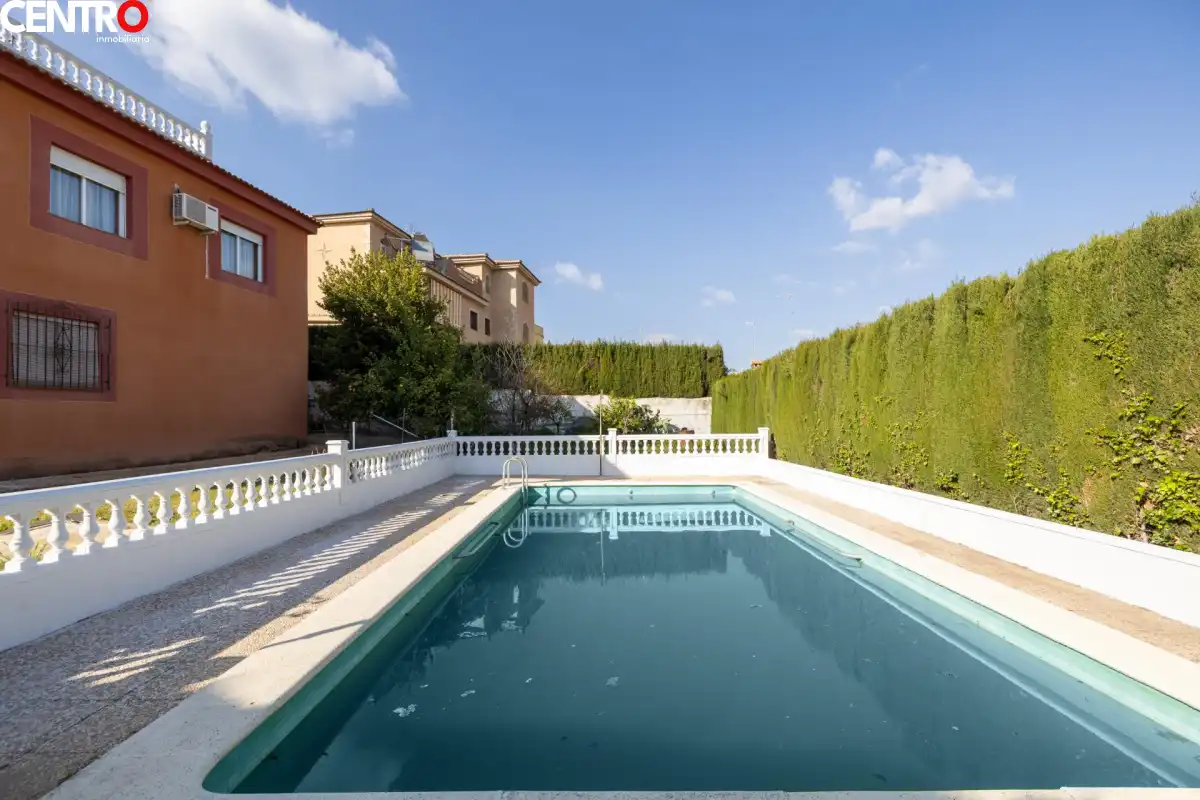Piscina de Piso en venta en Villa de Otura con Aire acondicionado, Calefacción y Terraza