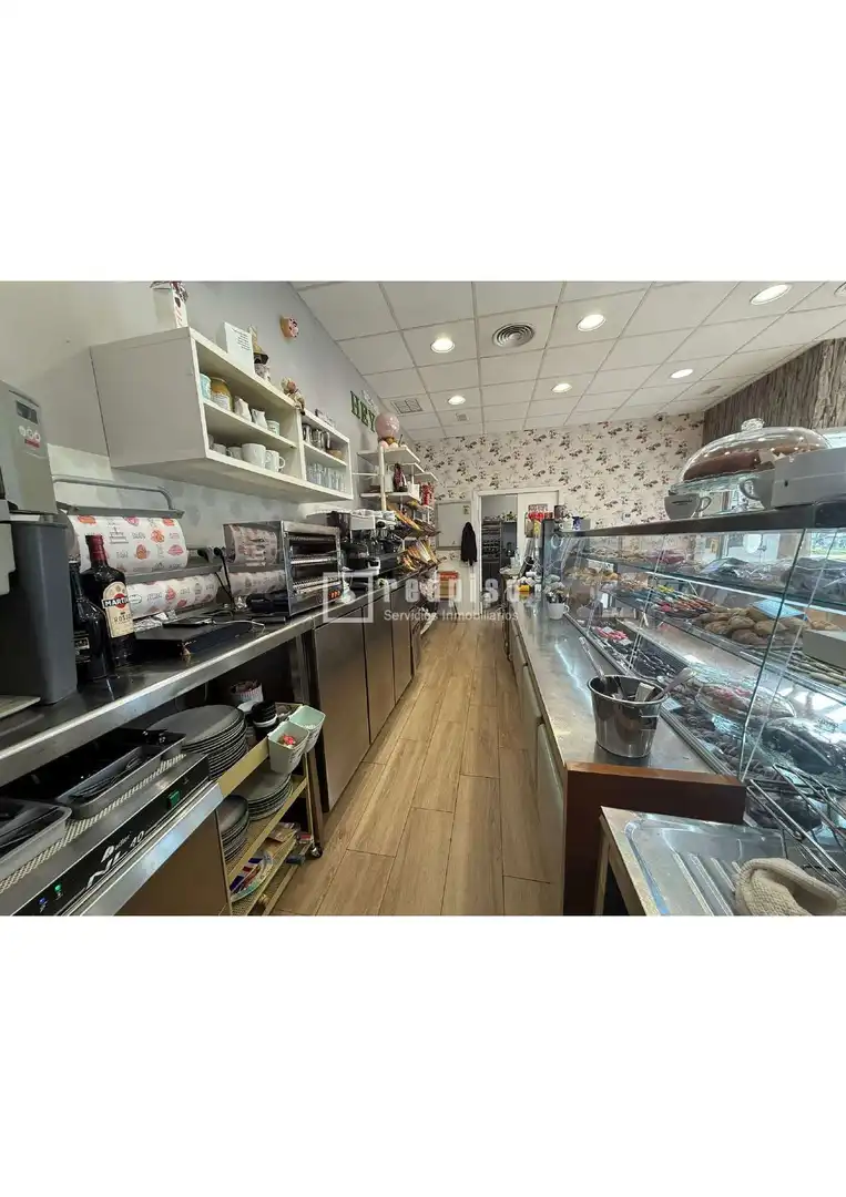 Local de alquiler en Torrejón de Ardoz con Parquet