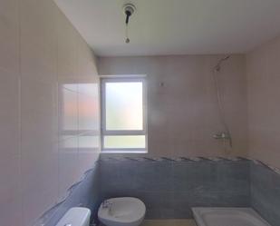 Bathroom of Flat for sale in  Granada Capital