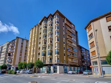 Wohnung mit Balkon zum Verkauf in Burlada-Burlata - CALLE MAYOR 35