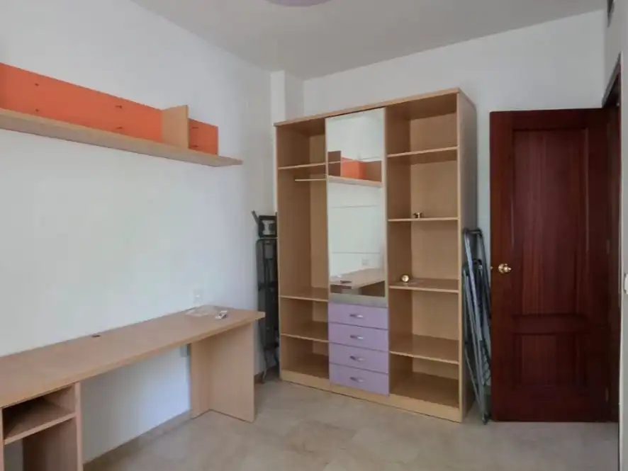 Schlafzimmer von Wohnung zur Miete in Sevilla mit Klimaanlage, Möbliert und Waschmaschine