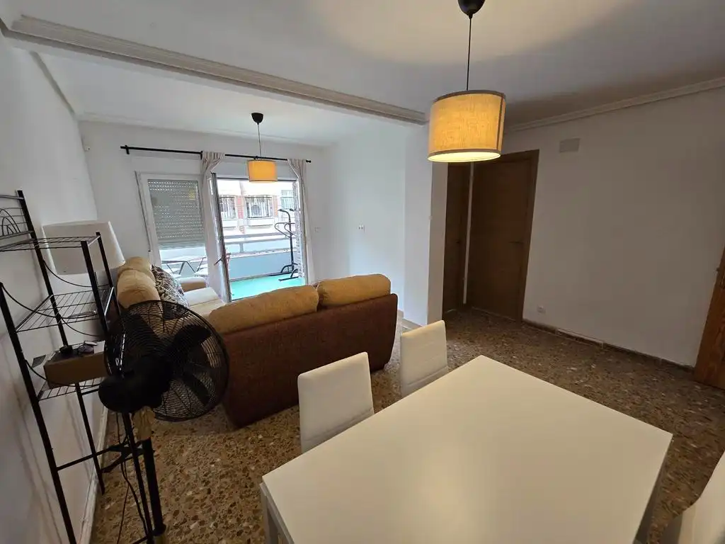 Vista exterior de Pis per a compartir en Leganés amb Aire condicionat, Calefacció i Terrassa