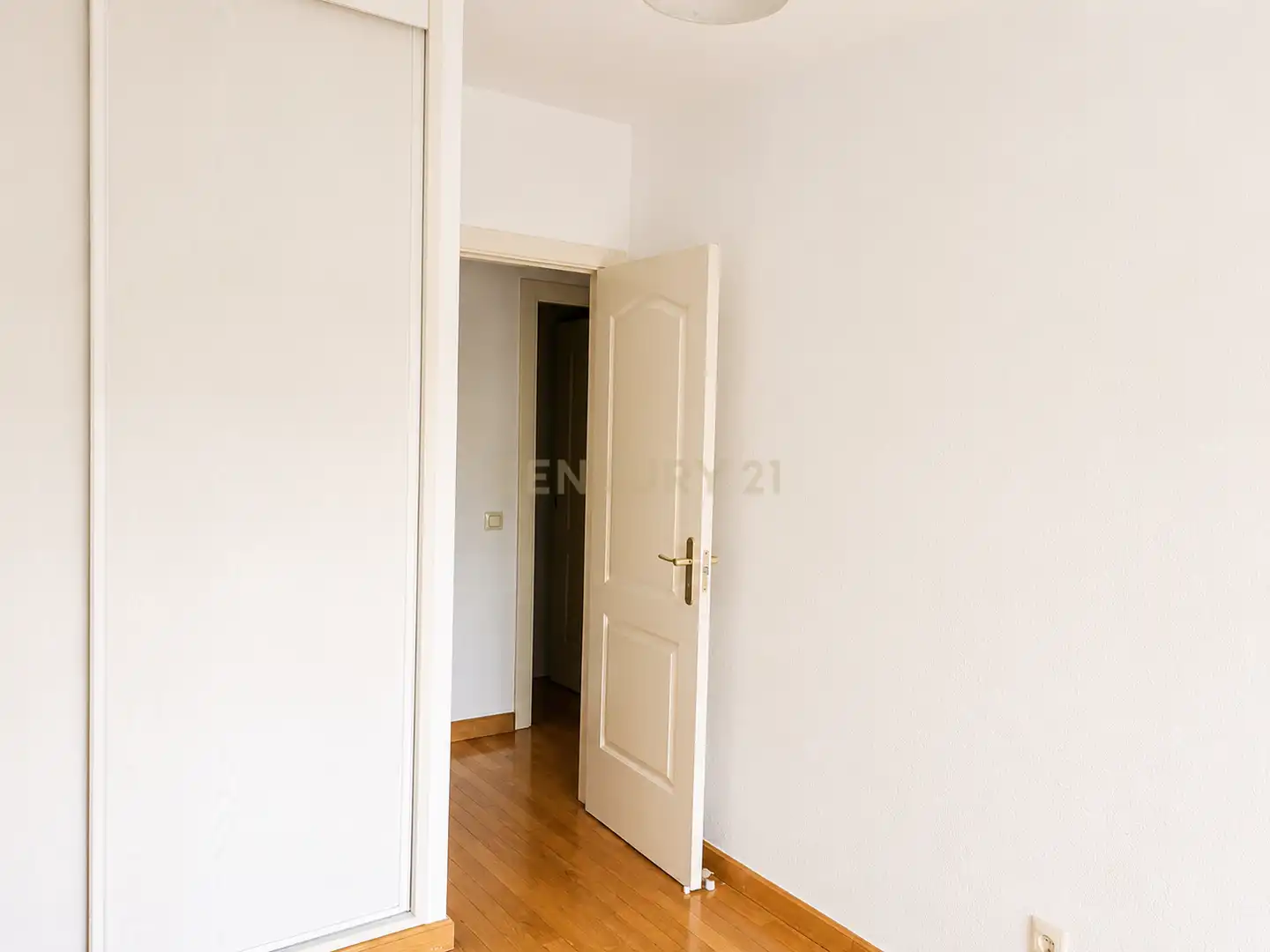 Habitación de Apartamento de alquiler en Majadahonda con Piscina