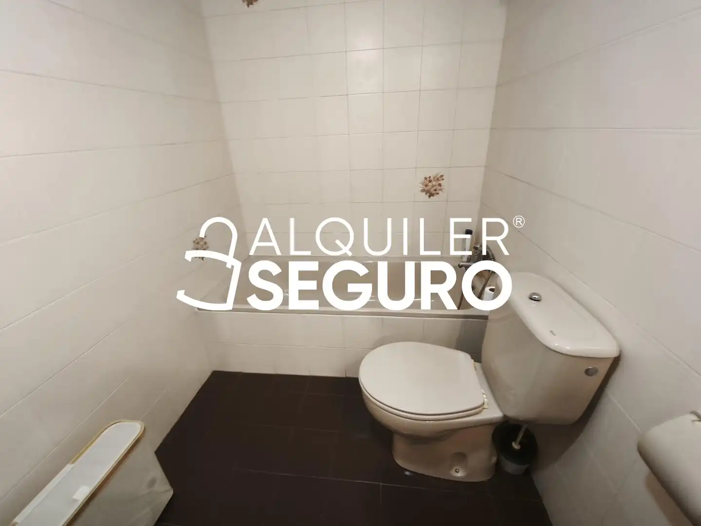 Baño de Piso de alquiler en Zaragoza con Calefacción, Terraza y Trastero