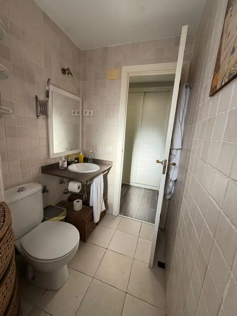 Bathroom of Attic for rent in Madrid  with Air Conditioner, Heating and Furnished