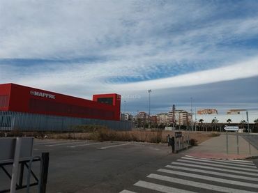 Terreno residenziale in affitto a Calle José María Guinot Galán 20