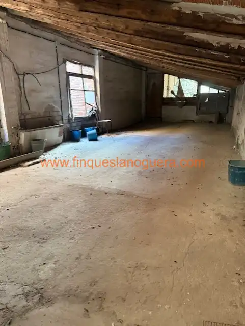 Casa adosada en venta en Menàrguens con Balcón