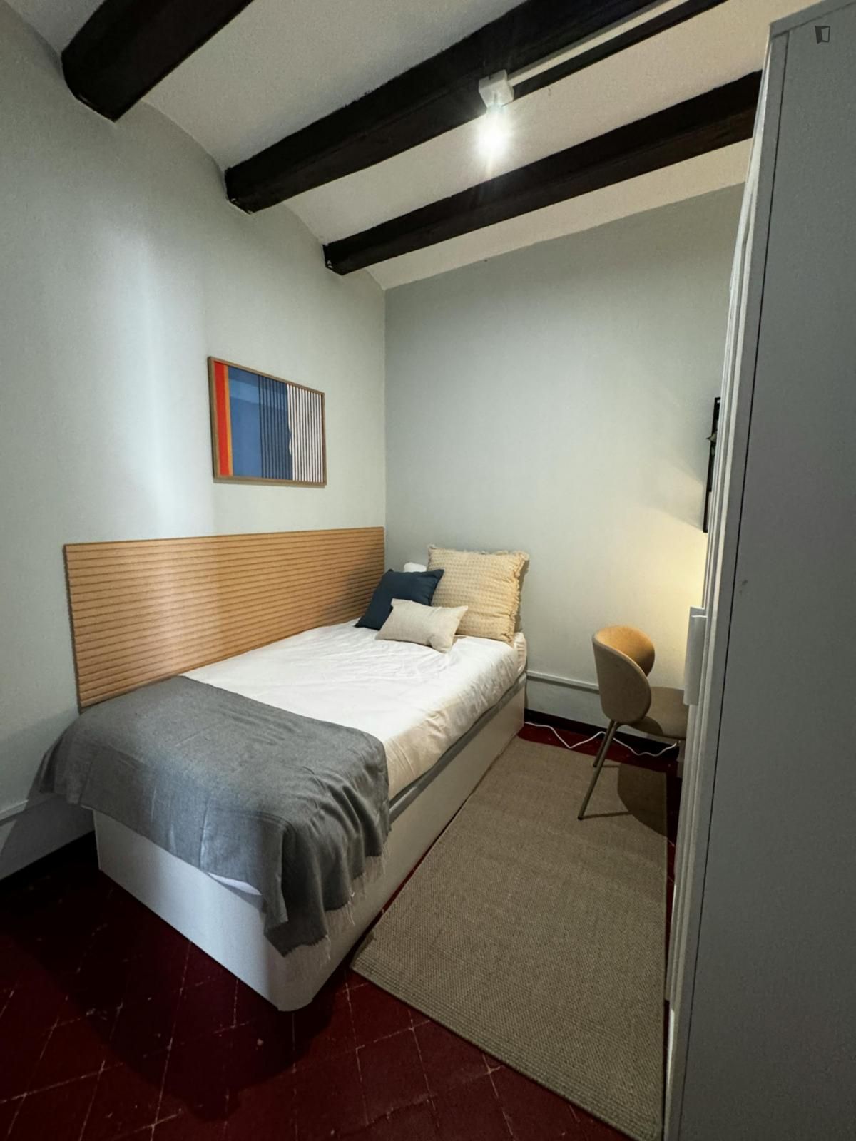 Dormitori de Apartament per a compartir en  Barcelona Capital amb Calefacció, Moblat i Forn