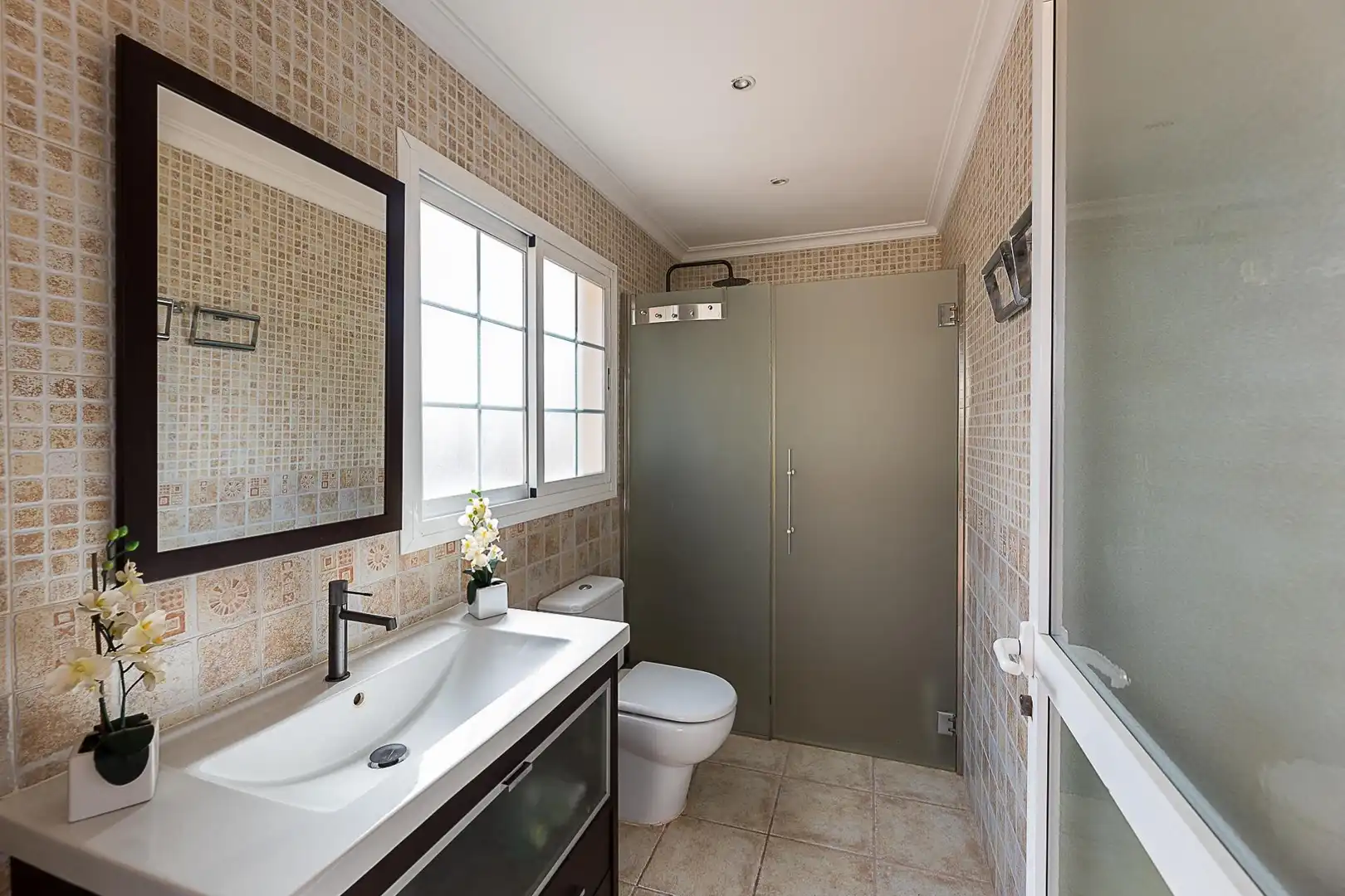 Baño de Finca rústica de alquiler en Marratxí con Aire acondicionado, Calefacción y Jardín privado