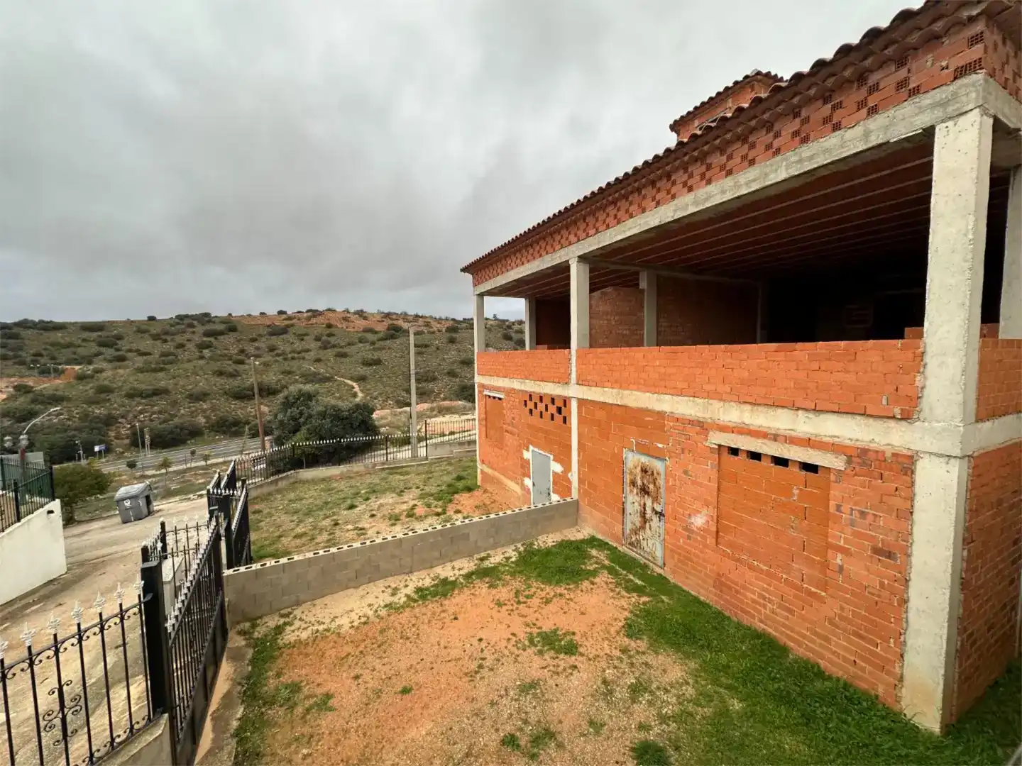 Vista exterior de Casa adosada en venda en Ruidera amb Piscina i Balcó