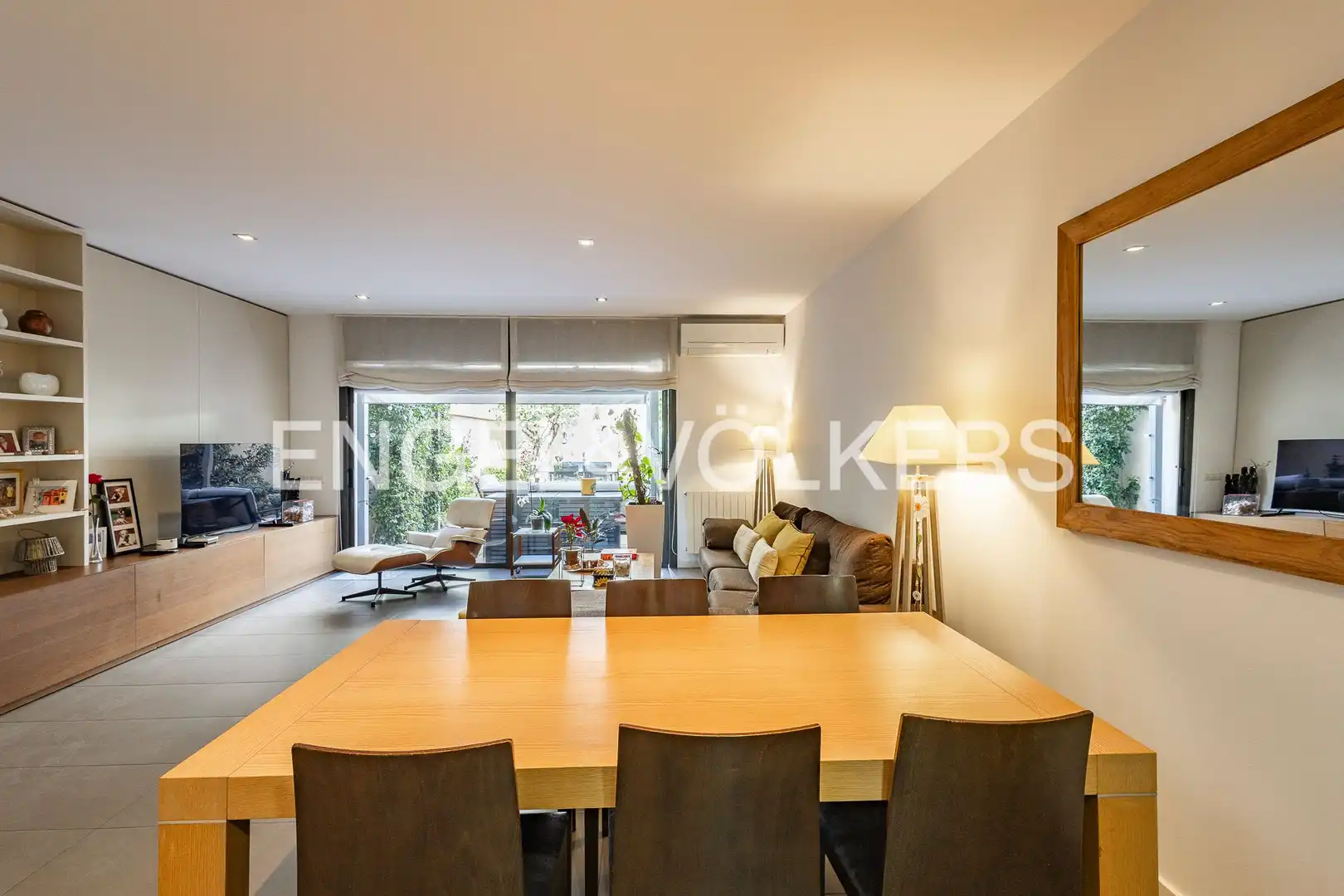 Vista exterior de Casa o xalet en venda en Barcelona amb Aire condicionat, Calefacció i Terrassa