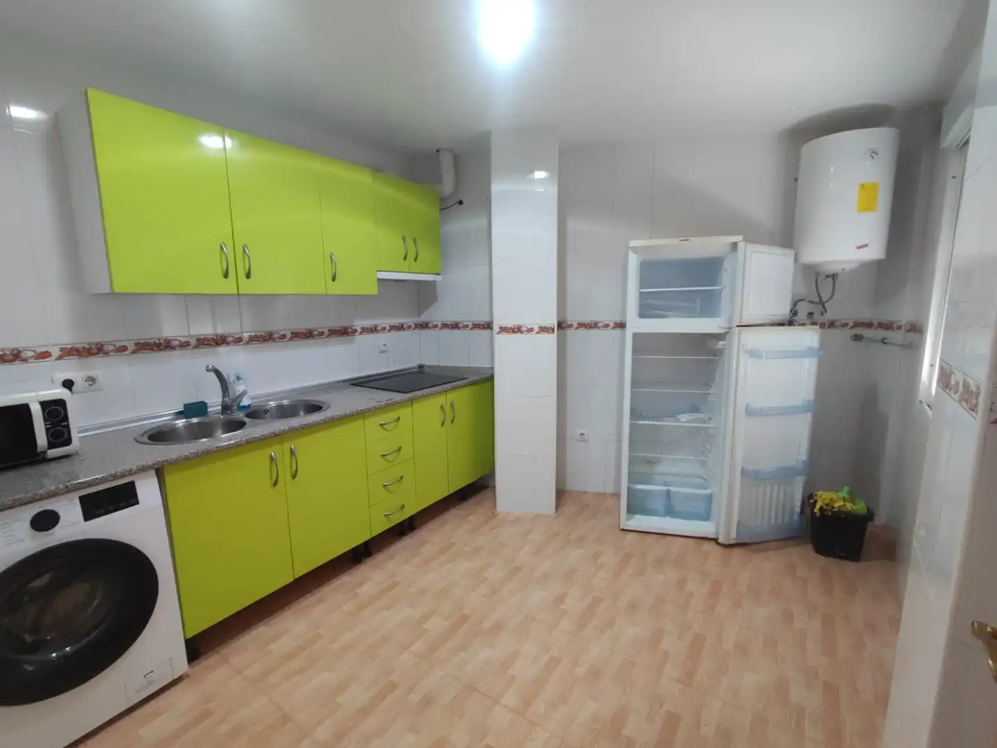 Cocina de Planta baja en venta en Plasencia con Aire acondicionado