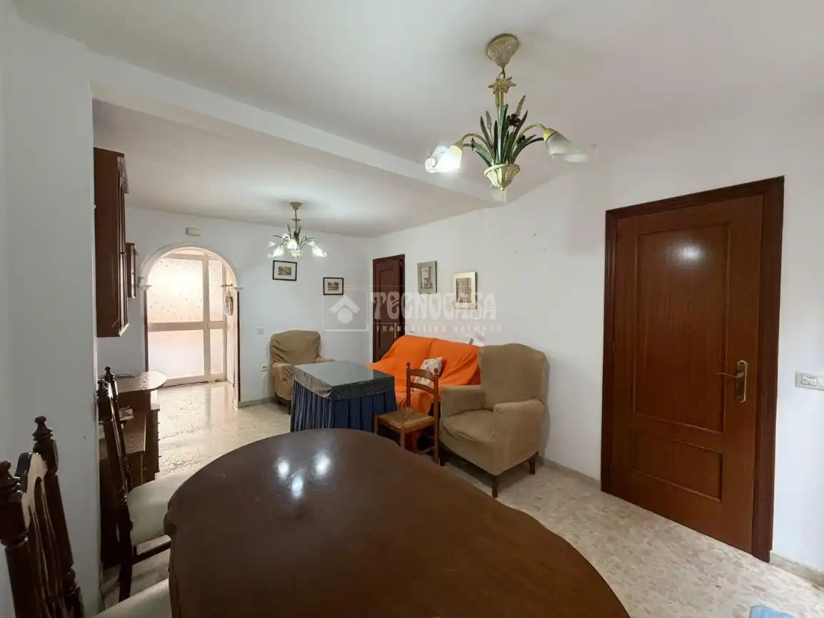 Living room of Houses for sale in Sevilla  with Terrace and Balcony