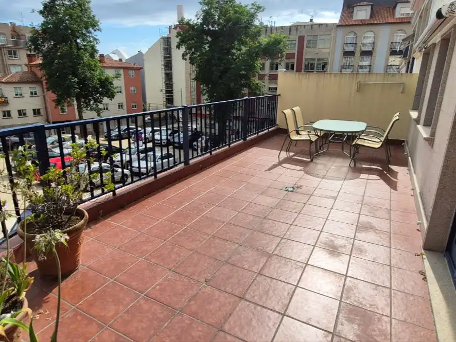 Terraza de Piso de alquiler en Sanxenxo con Terraza, Trastero y Amueblado