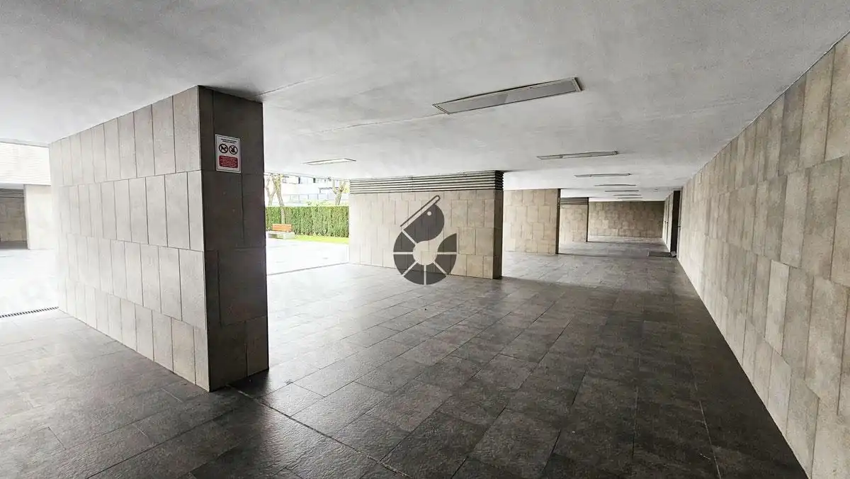 Piso en venta en Mairena del Aljarafe con Aire acondicionado, Trastero y Piscina comunitaria