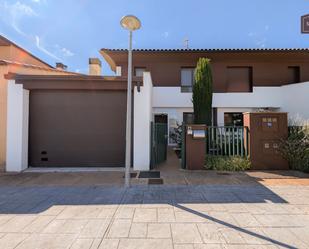 Exterior view of Single-family semi-detached for sale in Aoiz / Agoitz