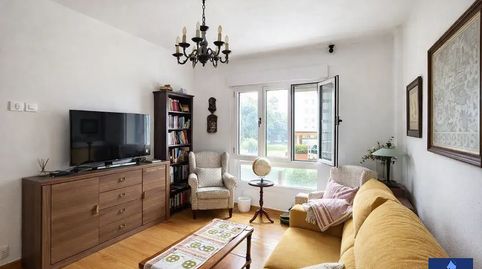 Foto 2 de Piso en venta en Calle Madrid, Luanco - Aramar - Antromero, Gozón