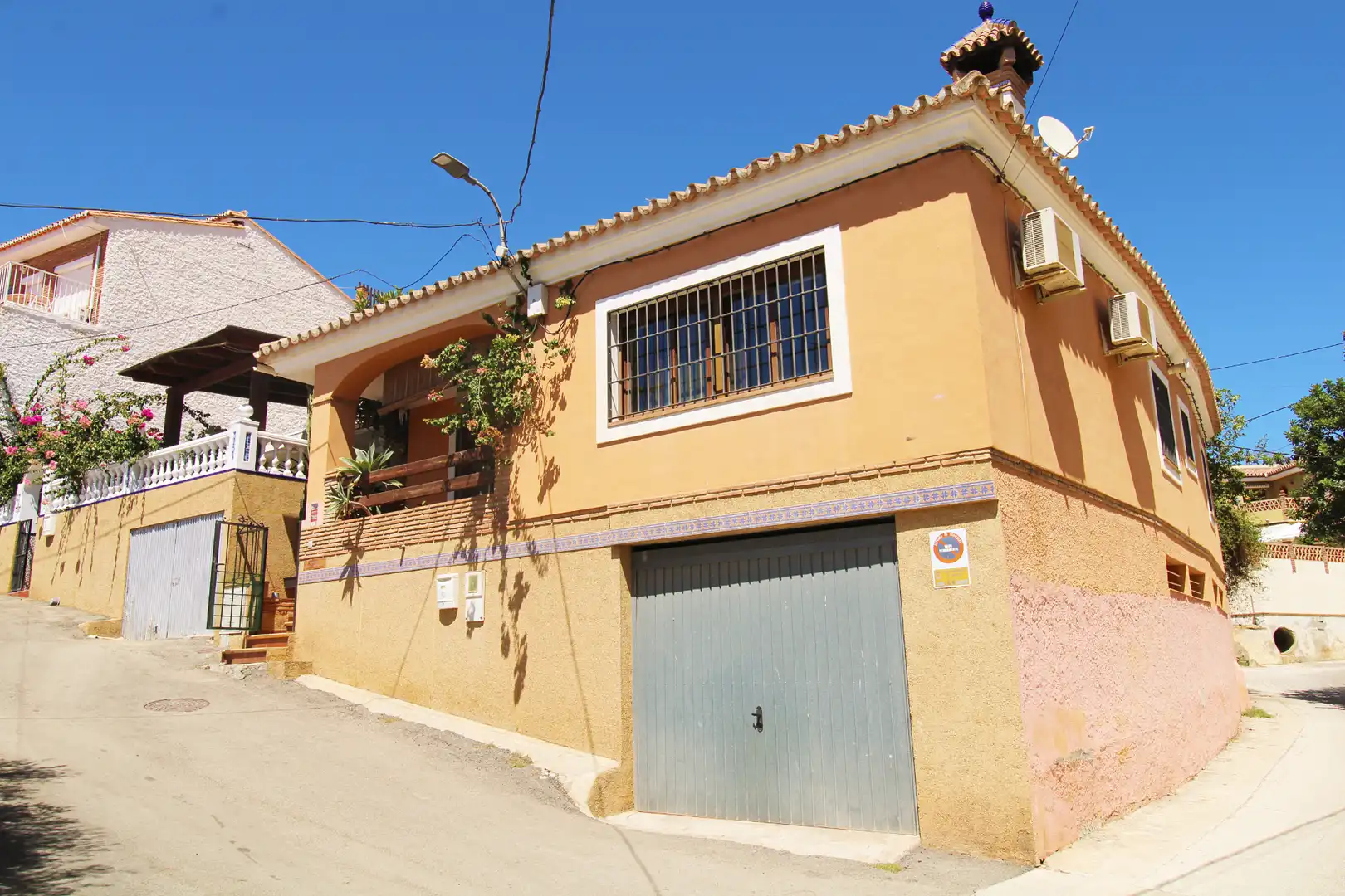 Außenansicht von Wohnungen zur Miete in Málaga mit Klimaanlage, Heizung und Möbliert