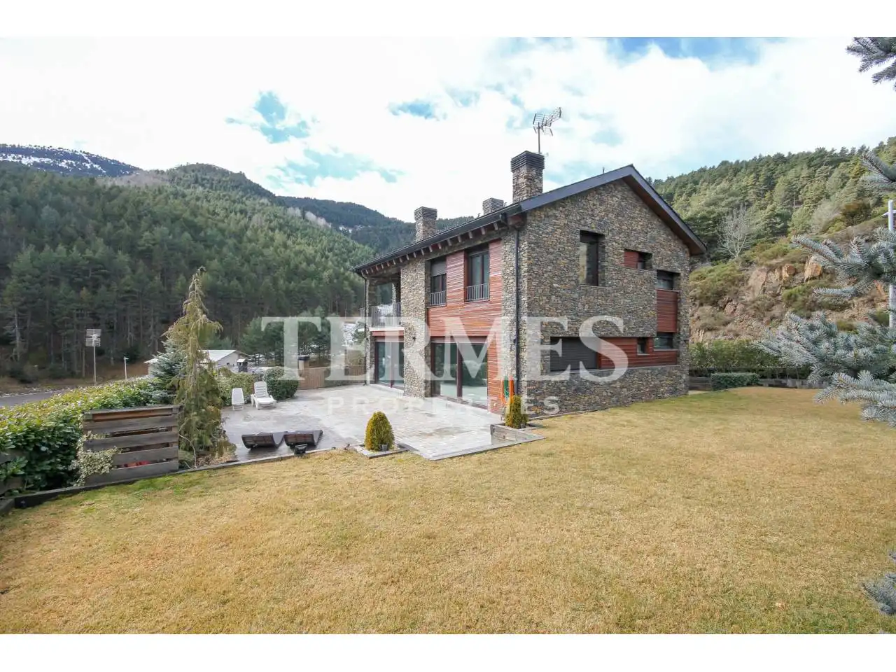 Jardín de Casa o chalet en venta en Alp con Calefacción, Jardín privado y Terraza