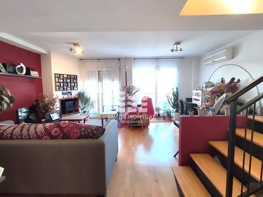 Penthouse with balcony for sale in Carrer del Doctor Robert 140