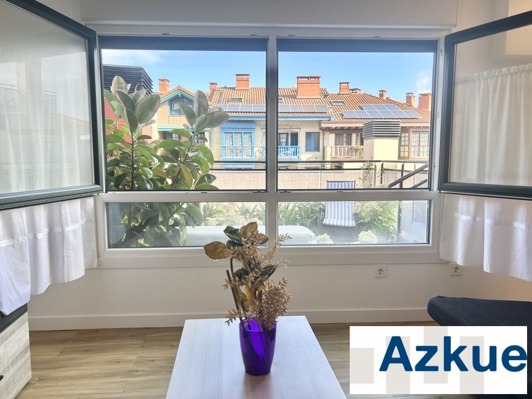 Terraza de Local en venta en Zumaia con Amueblado