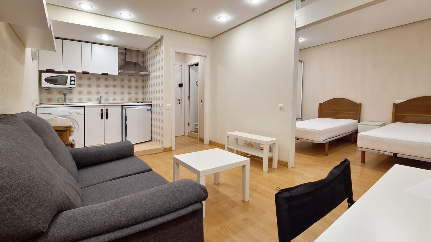 Living room of Flat to rent in Oviedo   with Air Conditioner and Furnished
