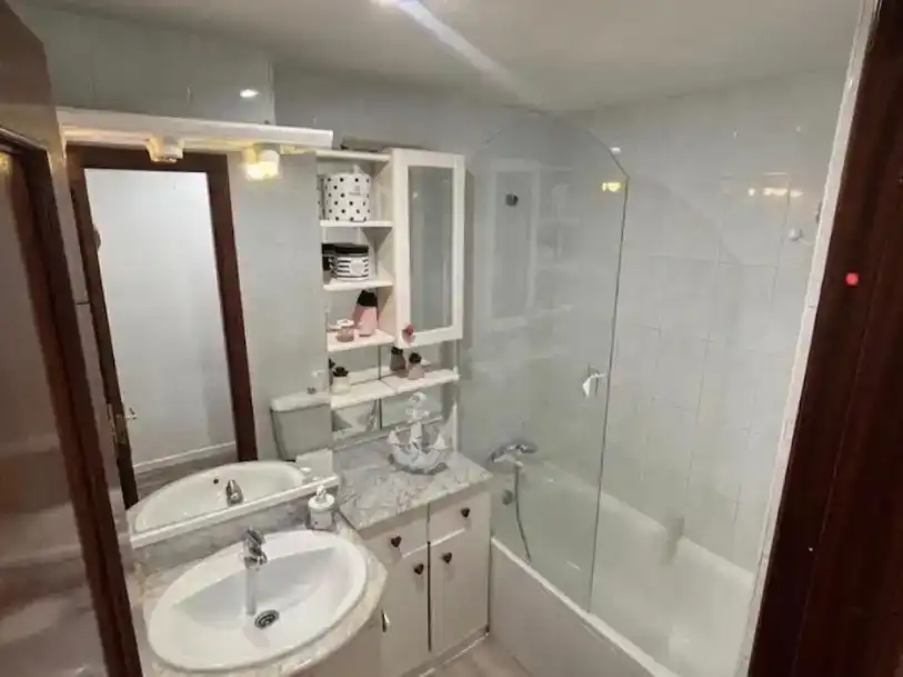 Baño de Piso en venta en Pinto con Aire acondicionado, Amueblado y Balcón