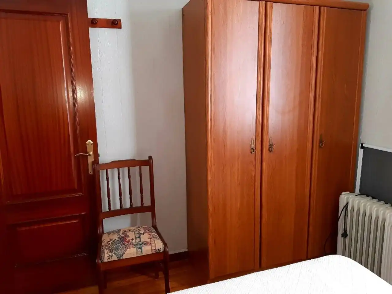 Dormitori de Casa o xalet en venda en Cariño amb Moblat