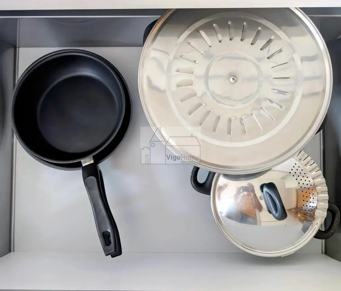 Kitchen of Flat for rent in Vigo   with Heating and Furnished