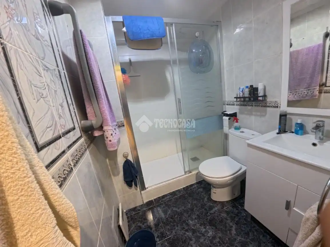 Baño de Piso en venta en Alicante / Alacant