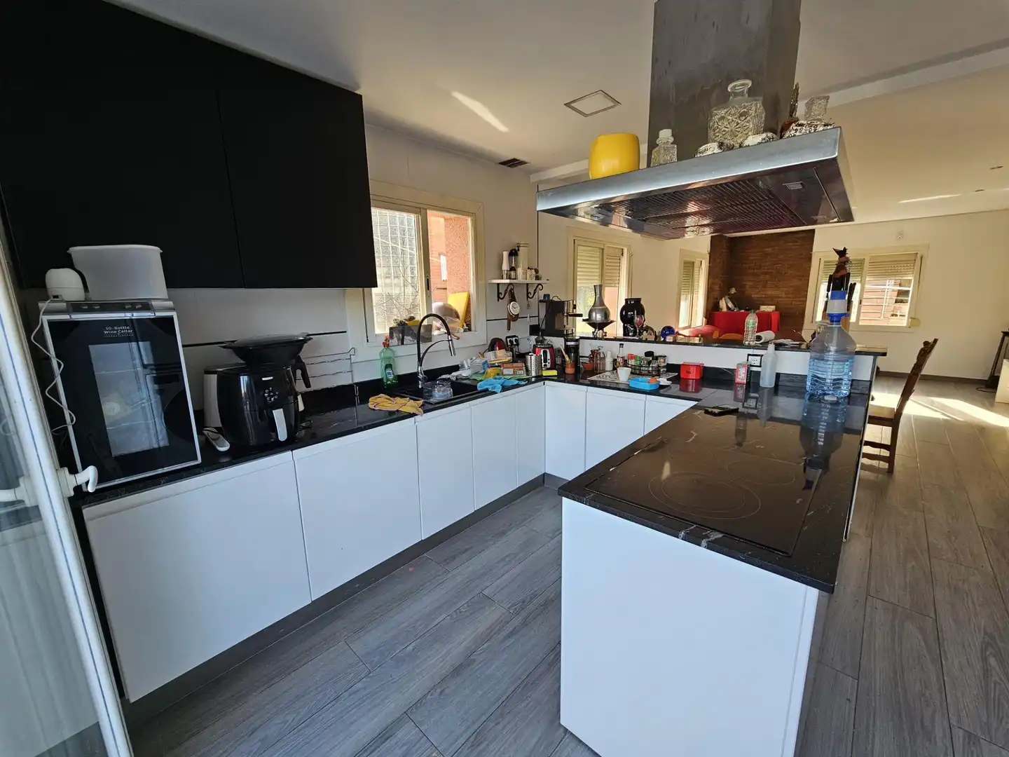 Cocina de Casa o chalet en venta en Rubí con Aire acondicionado, Calefacción y Jardín privado
