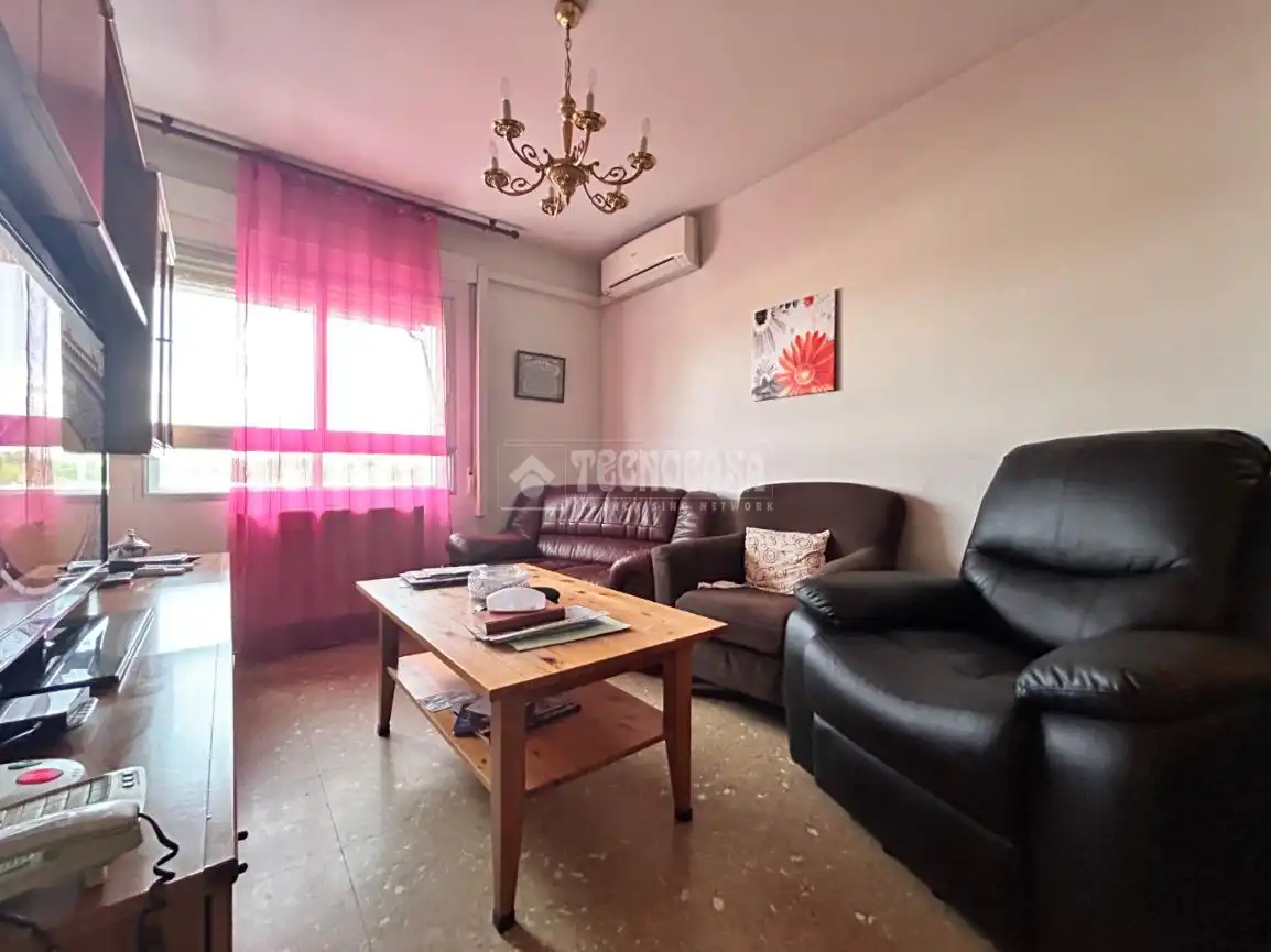 Living room of Flat for sale in Madrid  with Air Conditioner and Heating