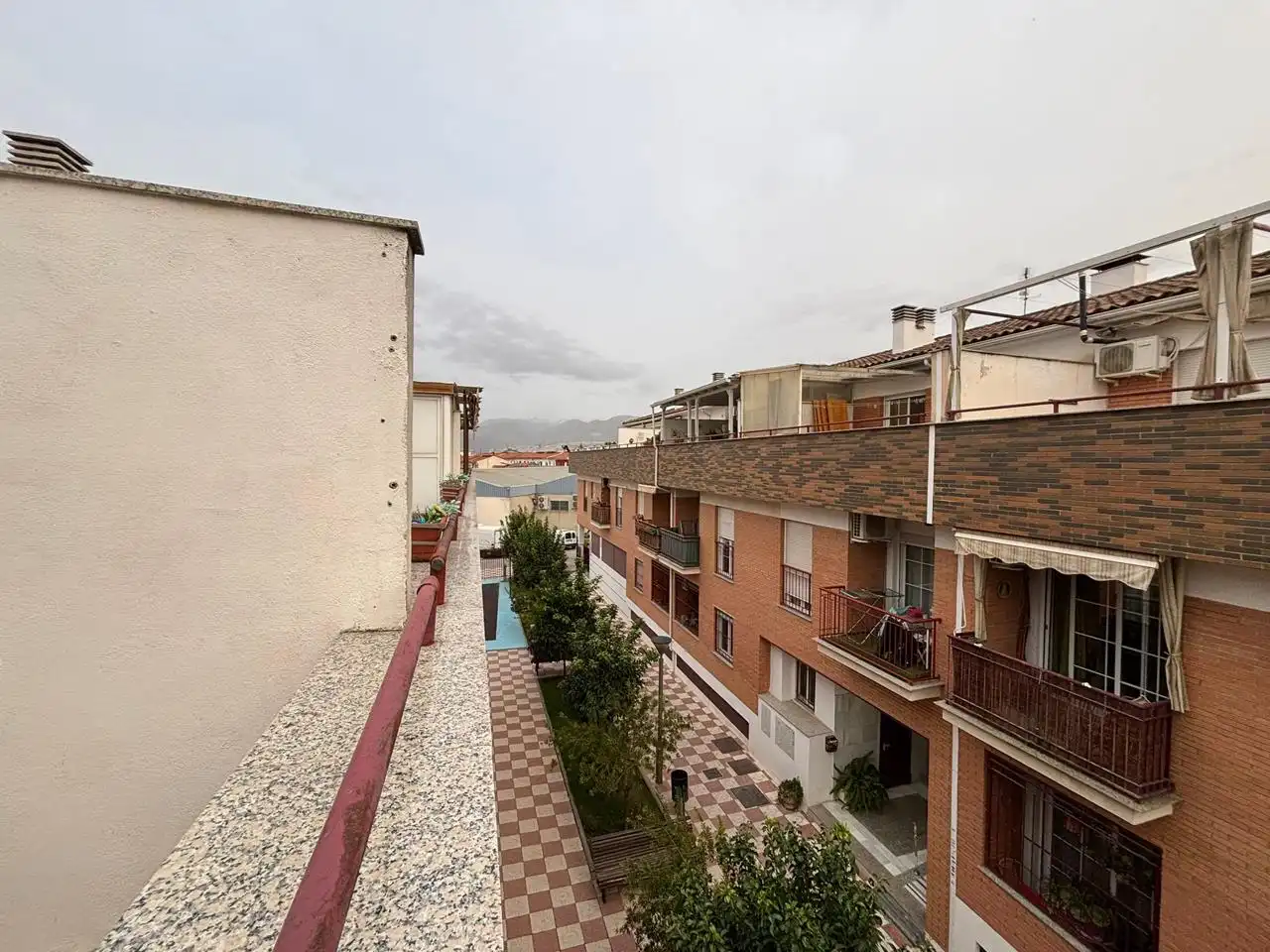 Außenansicht von Dachboden zum Verkauf in Churriana de la Vega mit Heizung, Terrasse und Gemeinschaftspool
